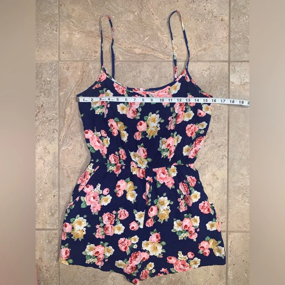 I Love S&S Inc Navy Pink Floral Romper with Pockets Elastic Waistband - Size S/M - Picture 7 of 10